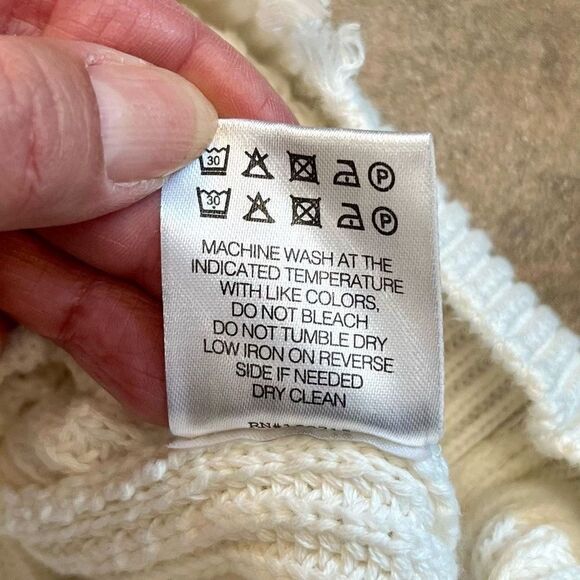 Ser.O.Ya Cream Devin Oversized Distressed Sweater Front Pocket Small - Picture 12 of 12